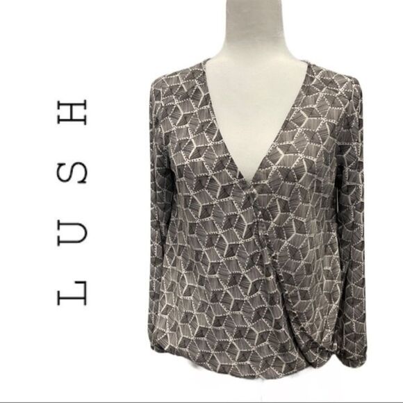 LUSH Blouse‎ - Picture 1 of 1